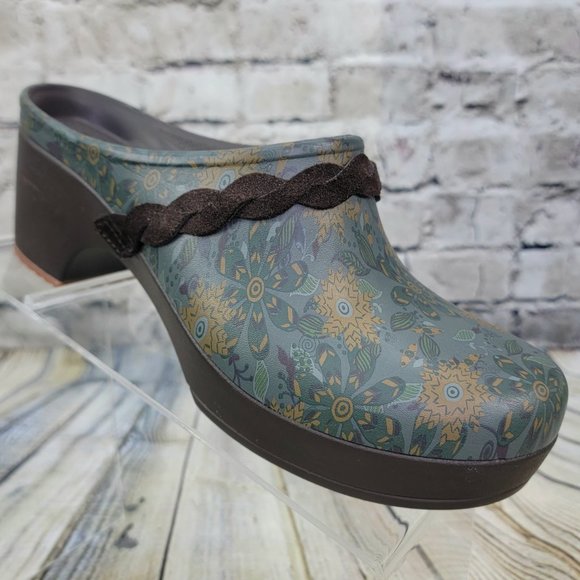 CROCS Sarah Clogs Mules Women’s 8 Floral Slip-On Comfort Heel Shoes 203764 - Picture 1 of 9
